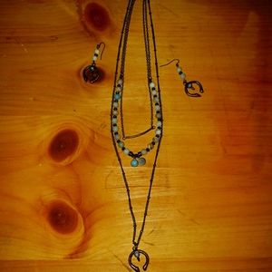 Layered necklace w/ earrings